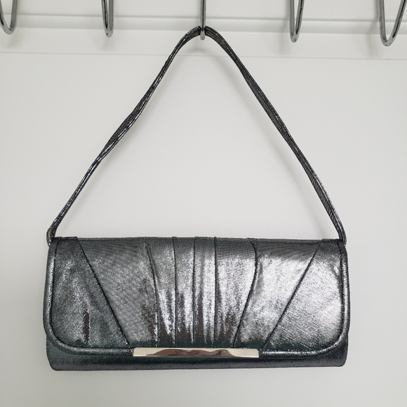Silver Metallic Clutch Handbag - Picture 4 of 5